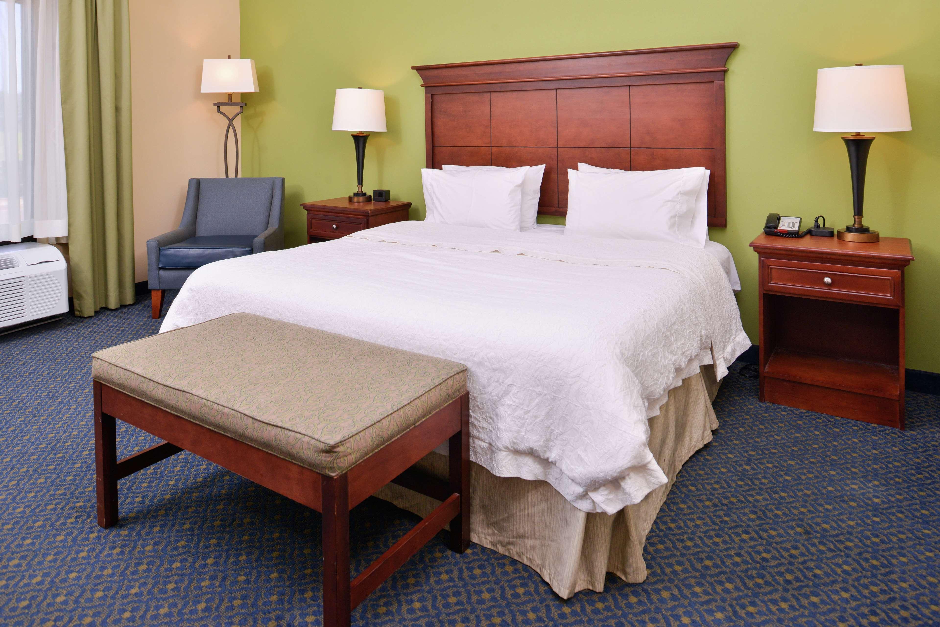 Hampton Inn Jackson-College Avenue Exterior foto