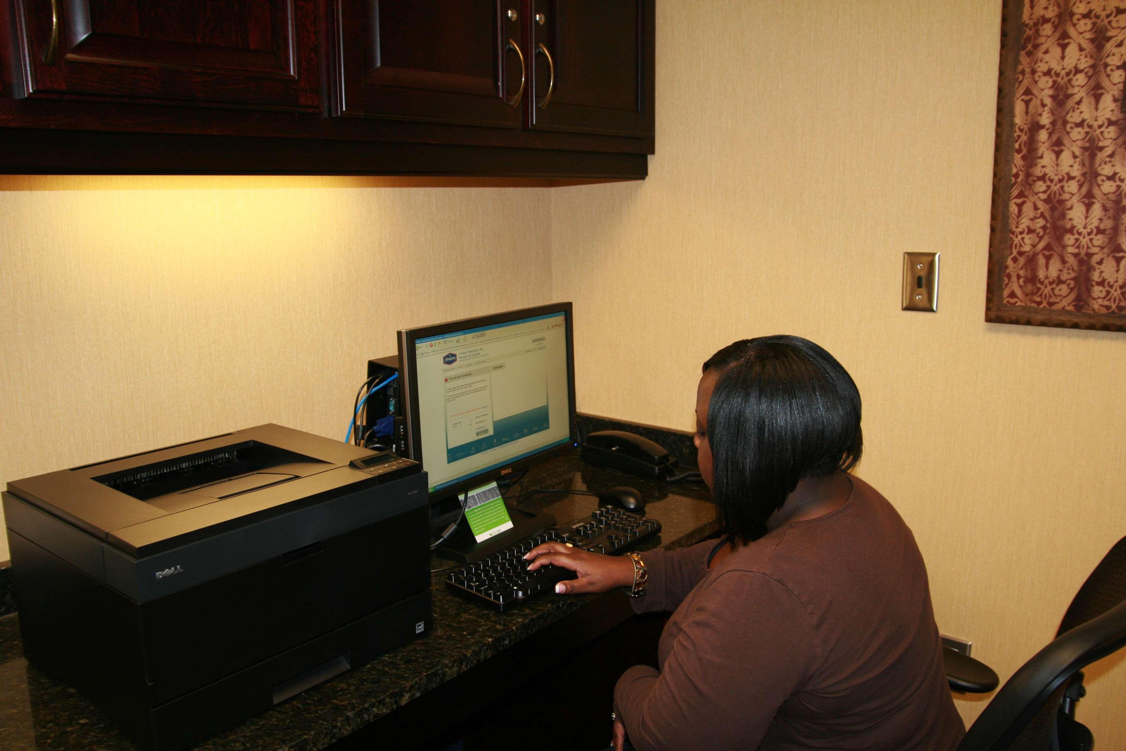 Hampton Inn Jackson-College Avenue Facilități foto