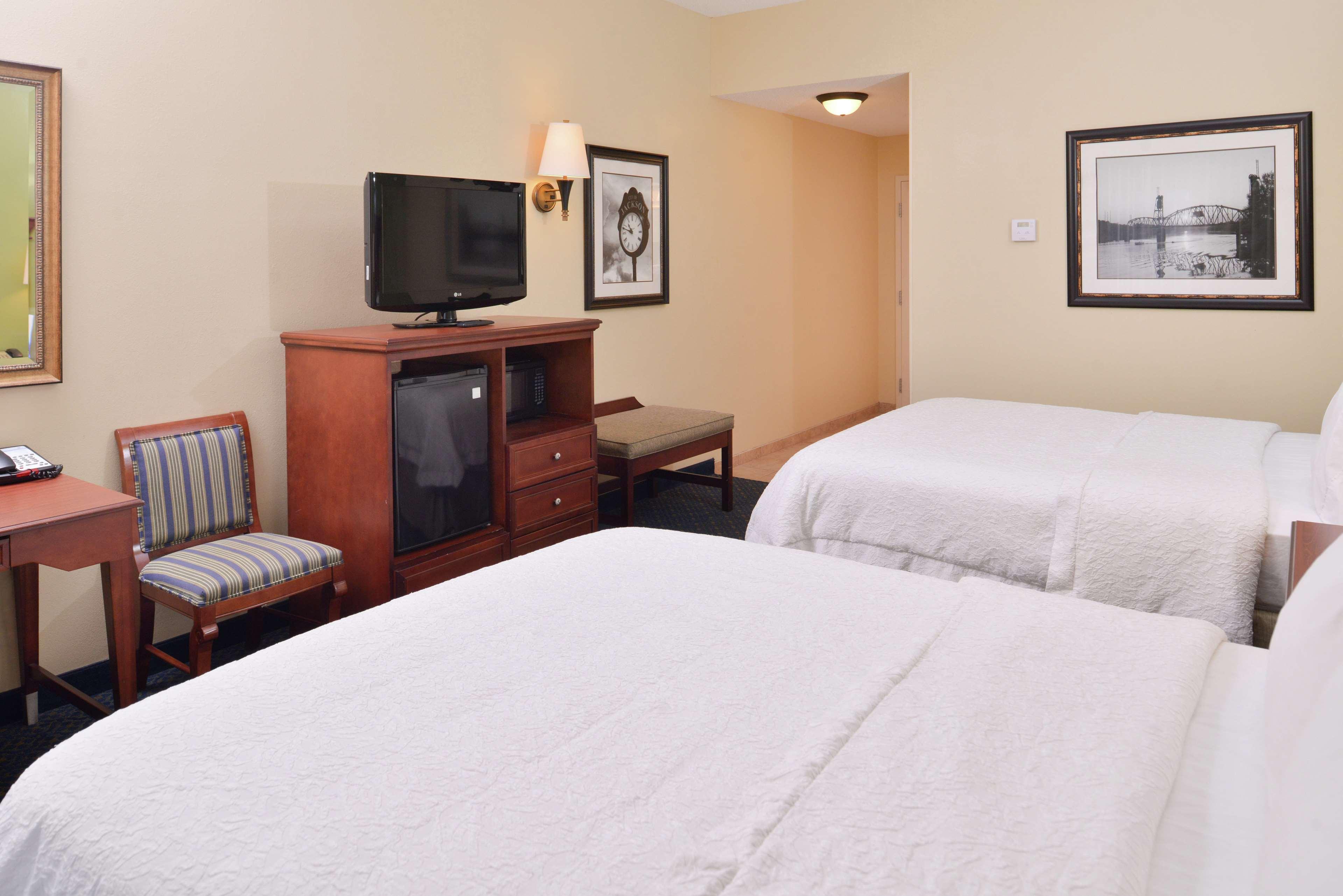 Hampton Inn Jackson-College Avenue Exterior foto